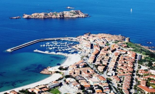 Tanca Della Torre Trilocale Vista Mare Lejlighed Isola Rossa Eksteriør billede